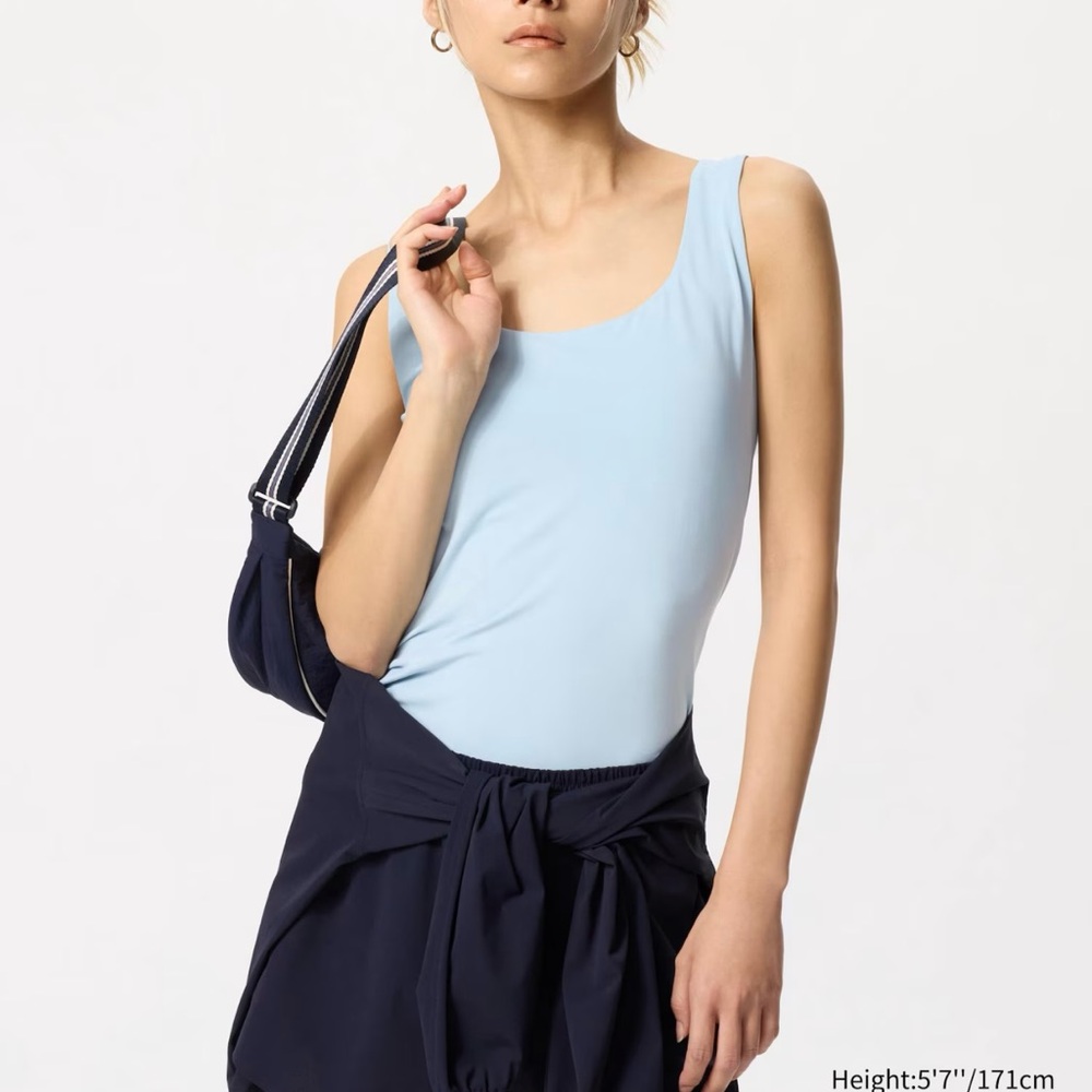 Uniqlo Navy Airism Bra Sleeveless Top